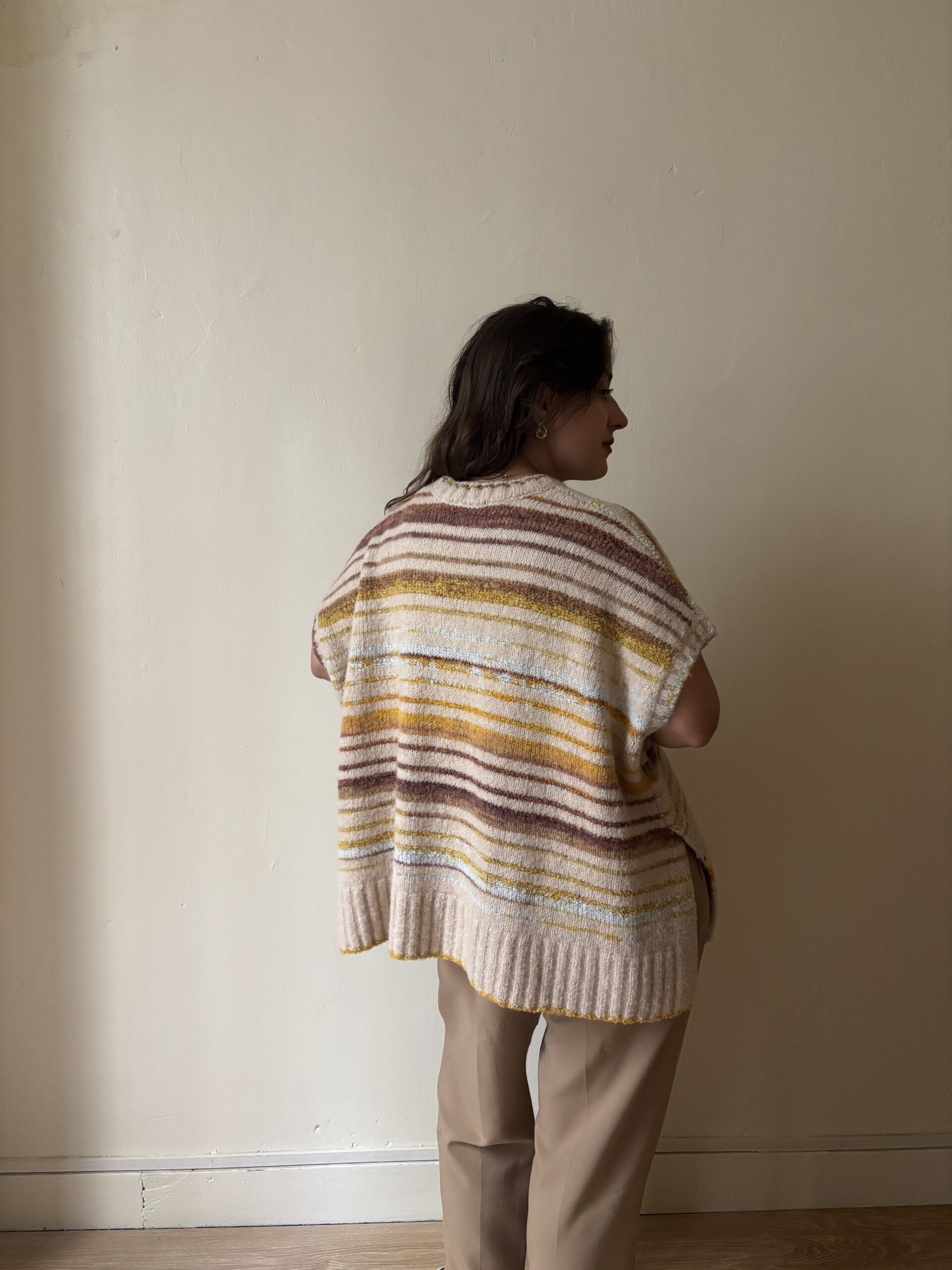 PULL SANS MANCHE - BELLA JONES – Image 3