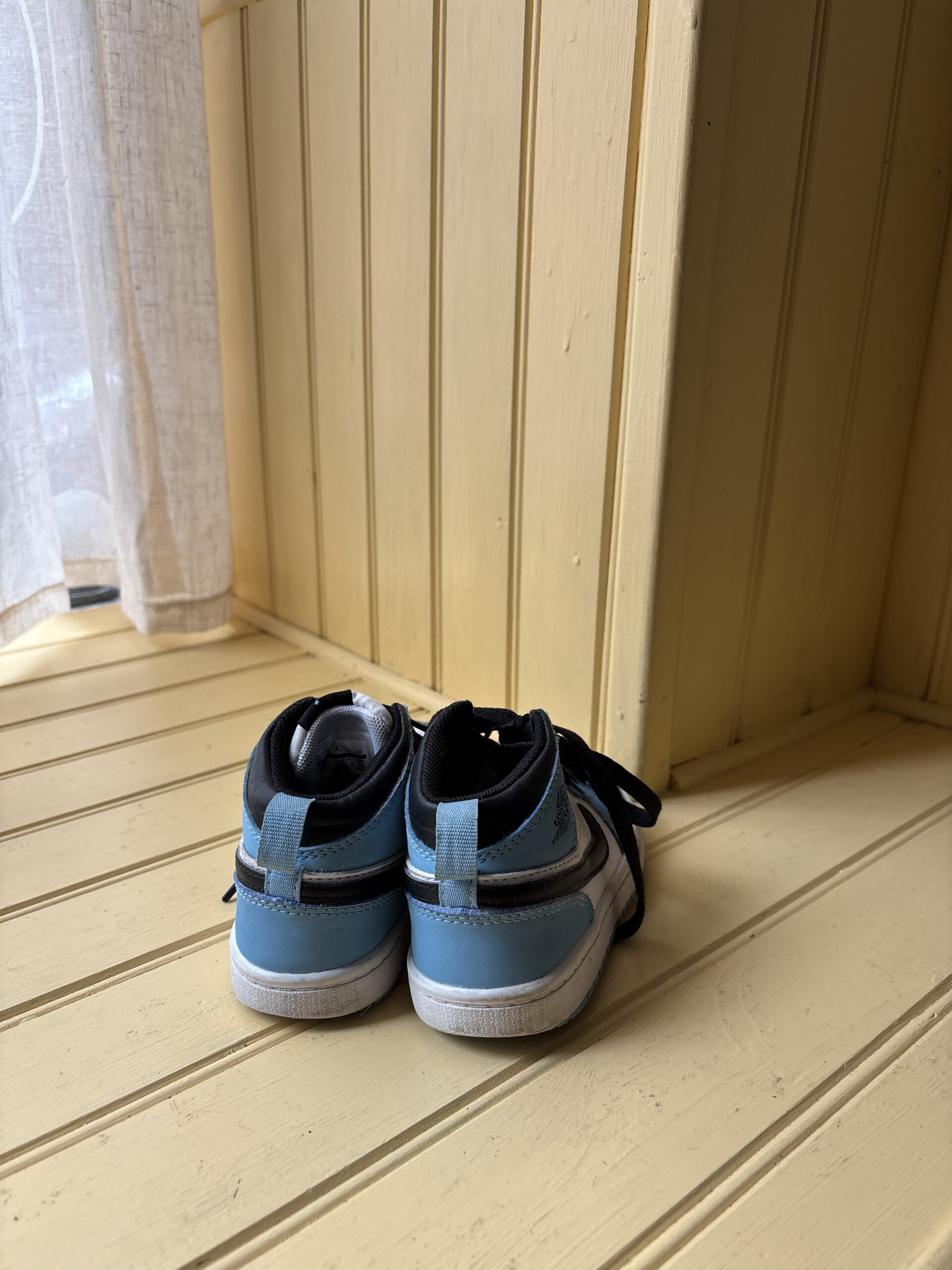 BASKETS 1 RETRO HIGH OG - JORDAN – Image 2