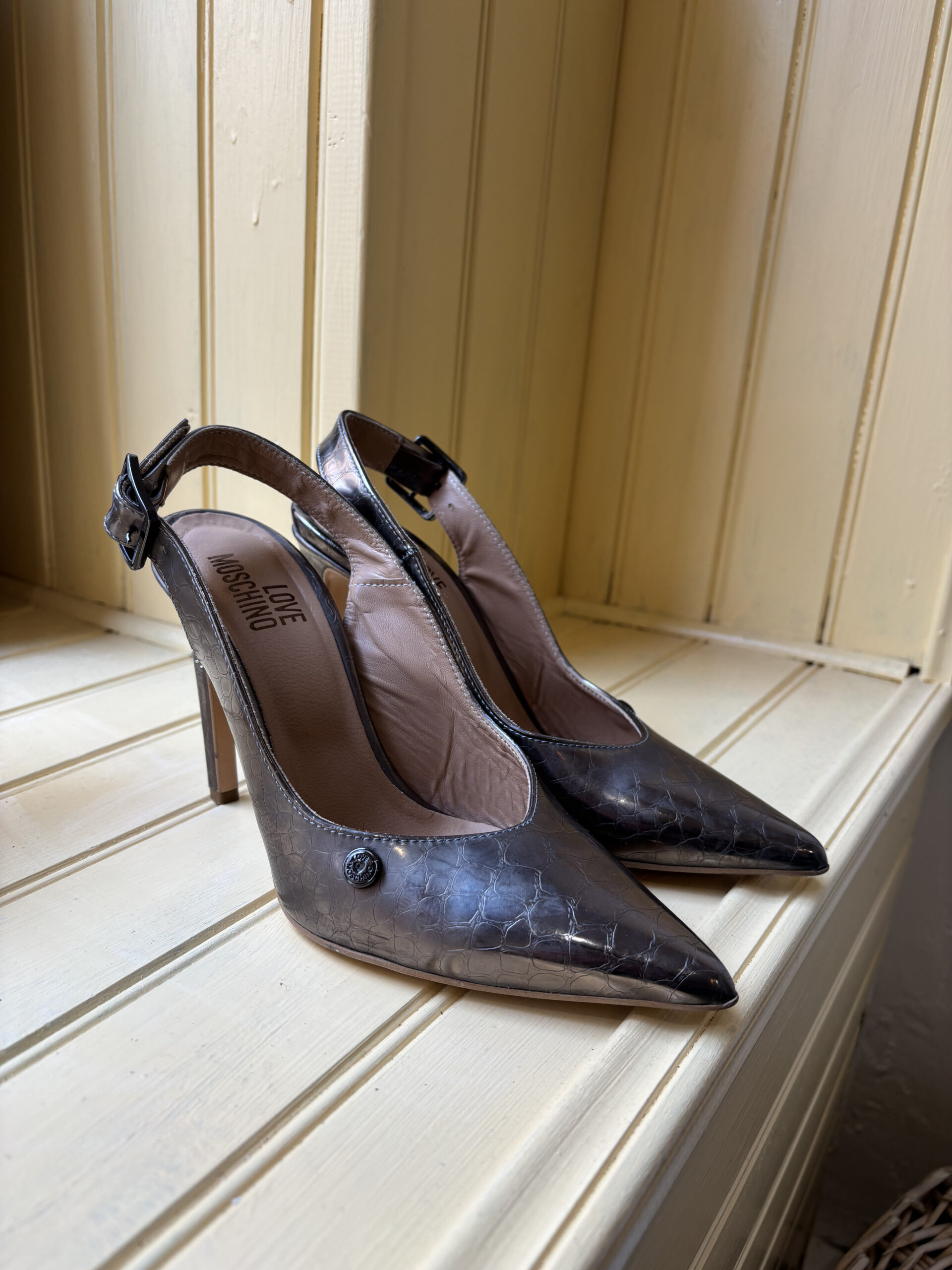 TALONS BRONZE - MOSCHINO LOVE – Image 2