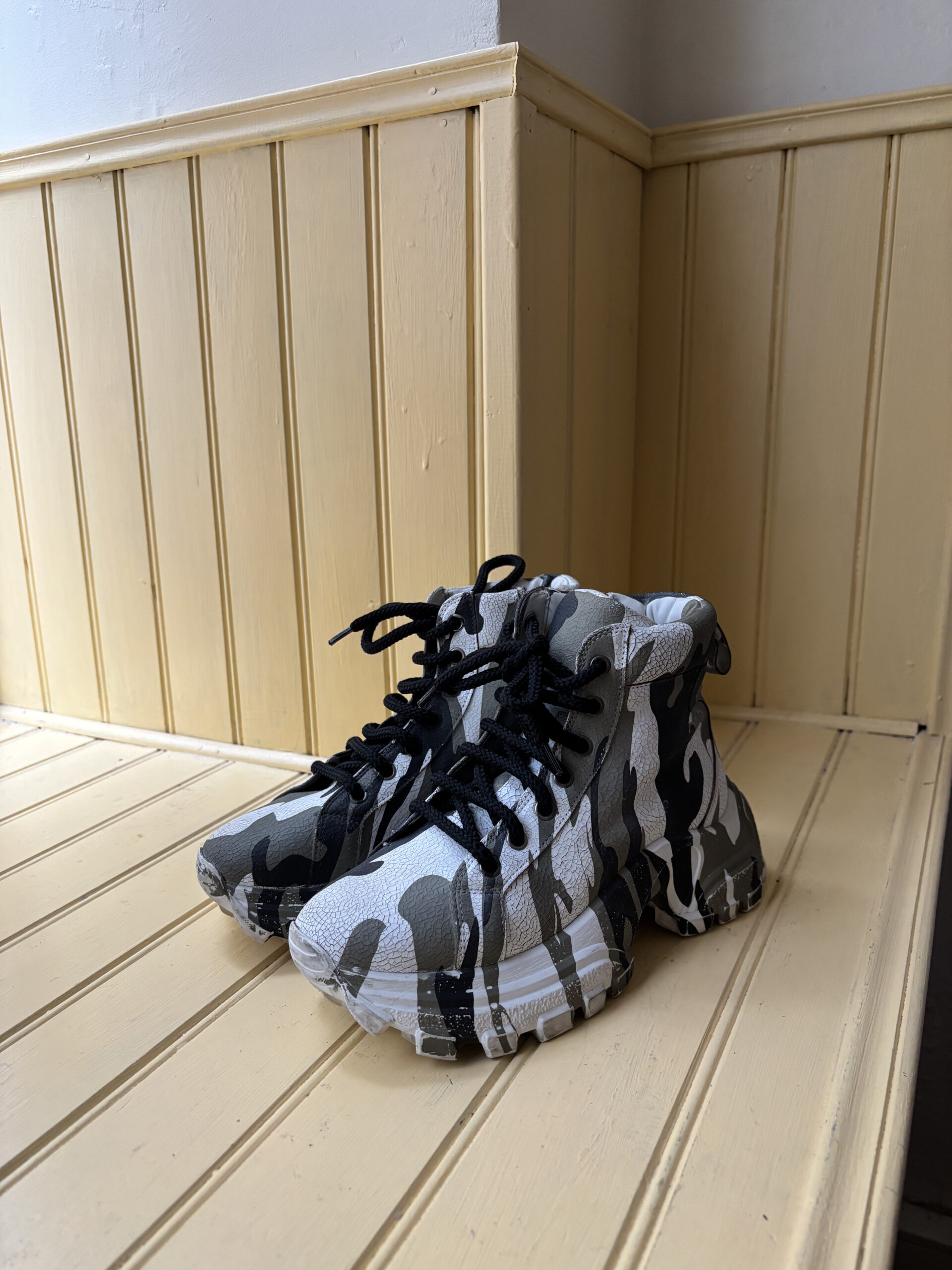 BOTTINES MIU MIU - T.35 – Image 2