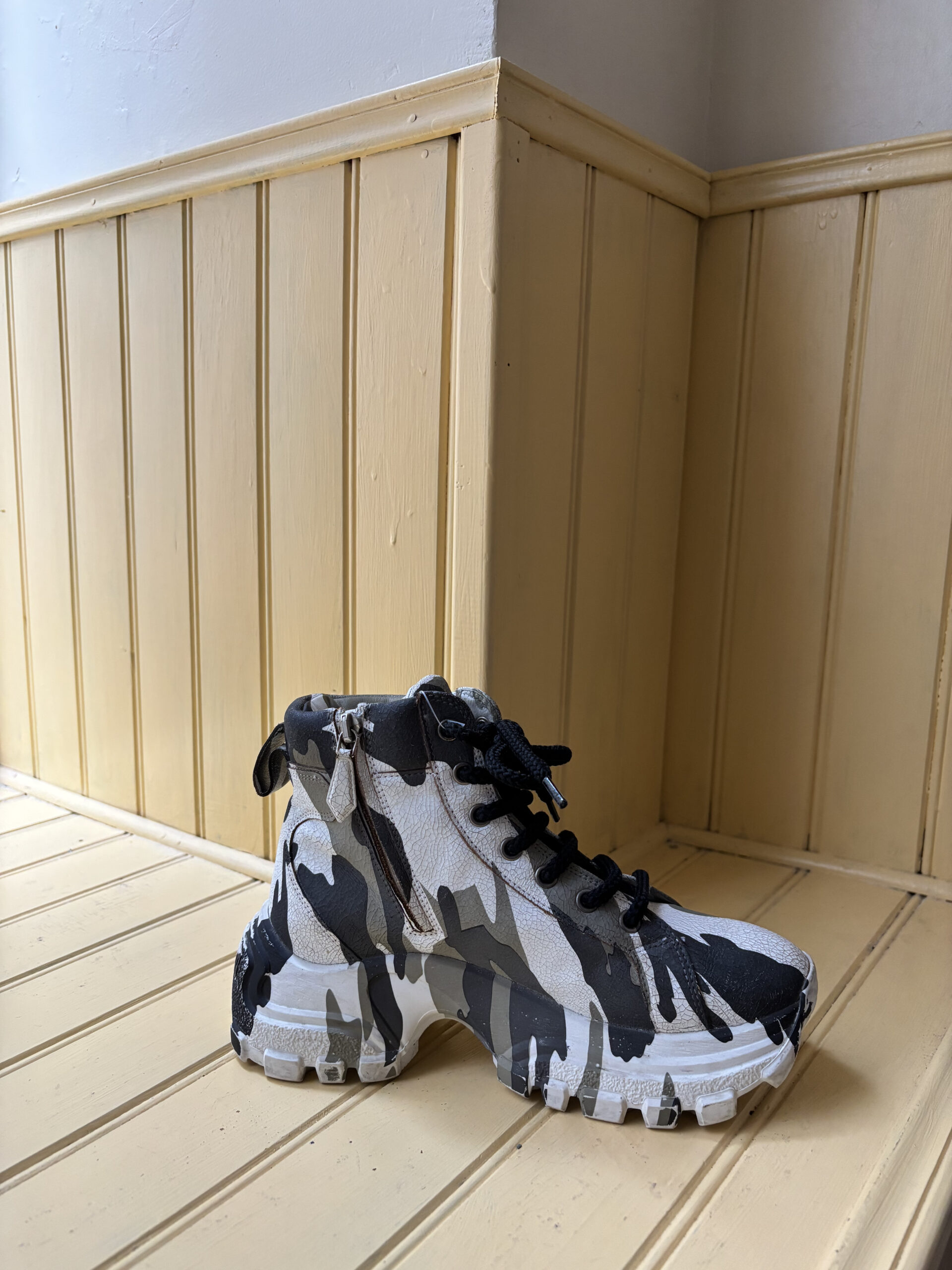 BOTTINES MIU MIU - T.35 – Image 4