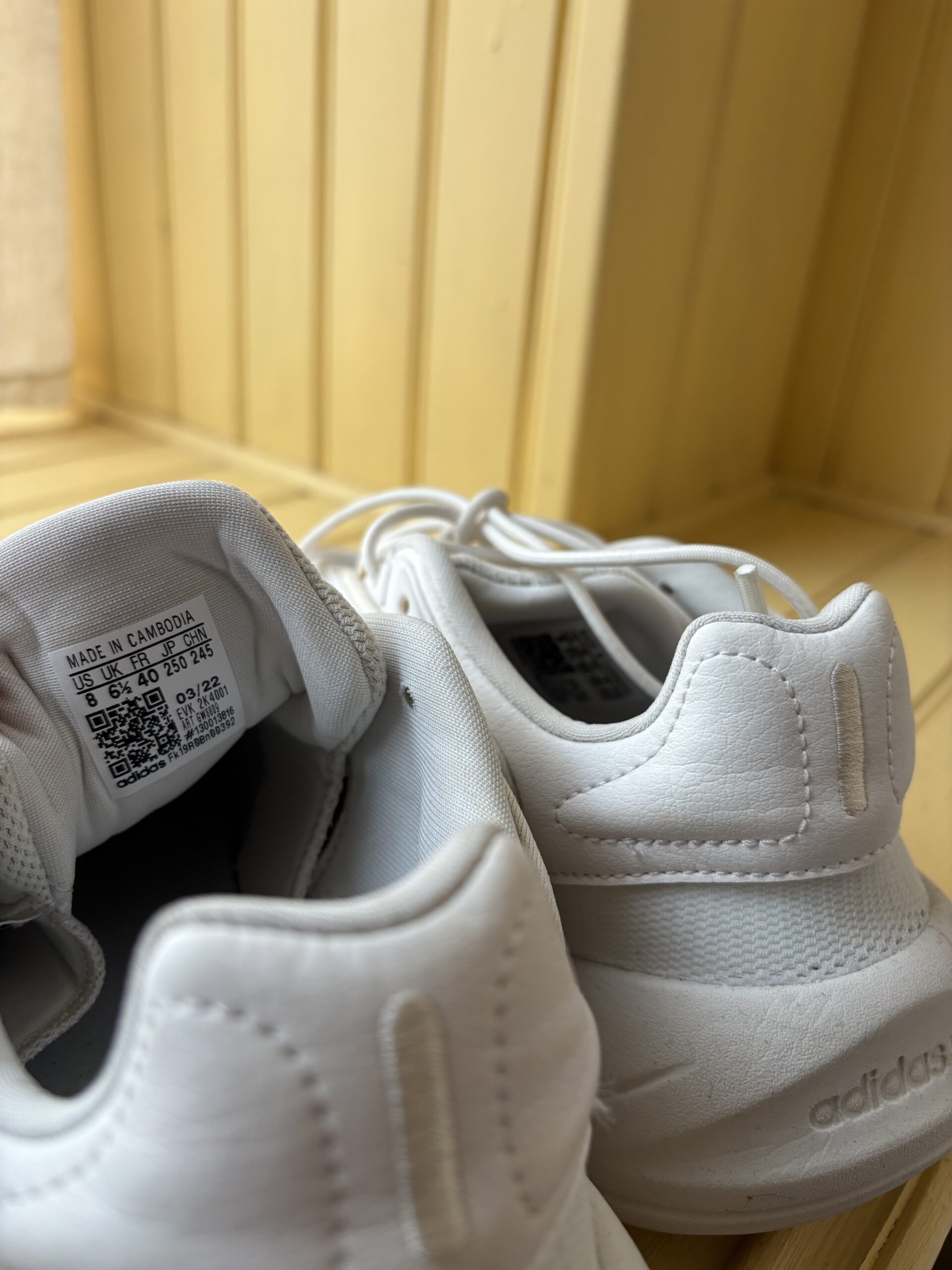 ADIDAS OZELIA - T.40 – Image 7