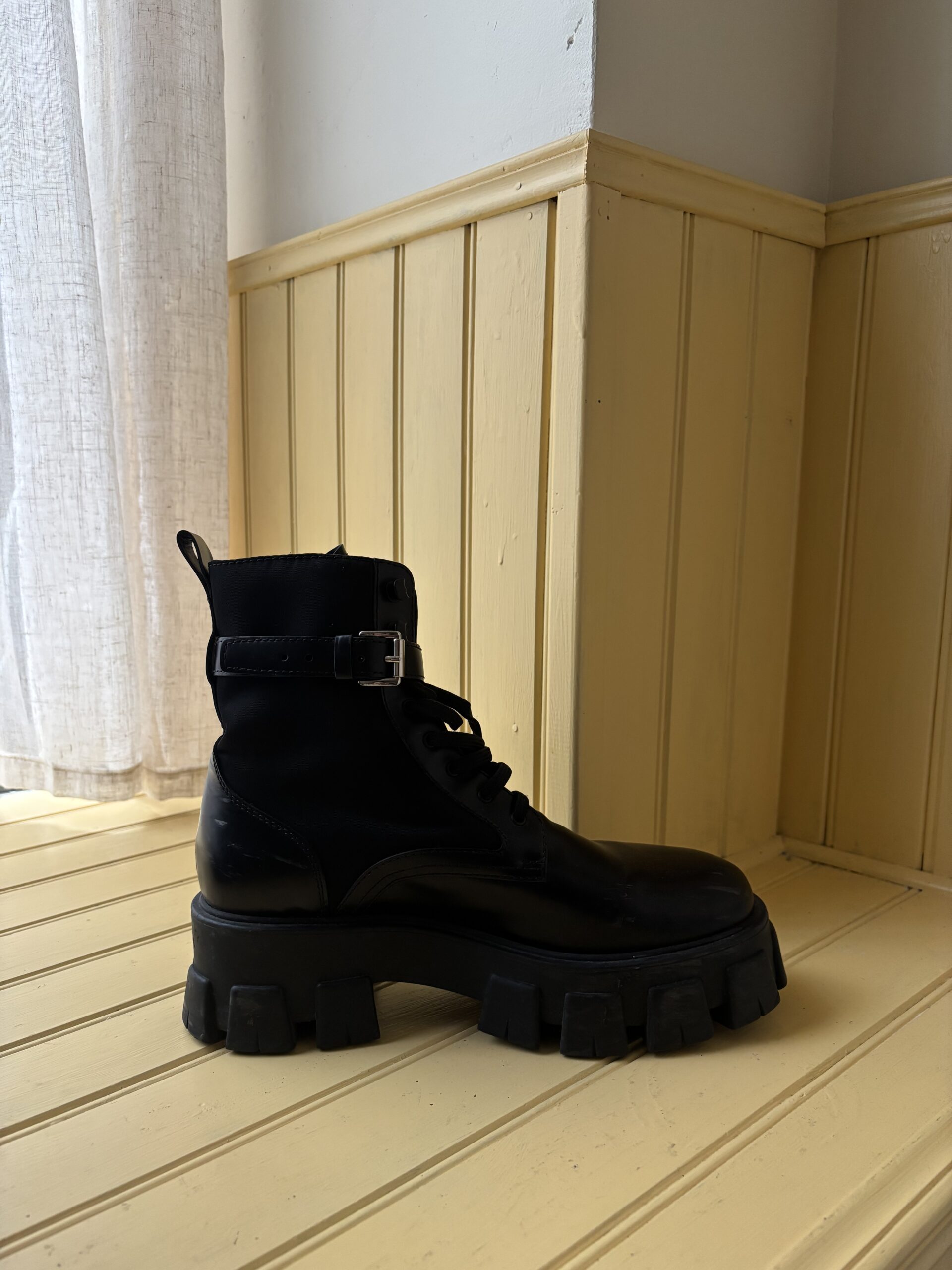 BOTTINES PRADA - T.41,5 – Image 6