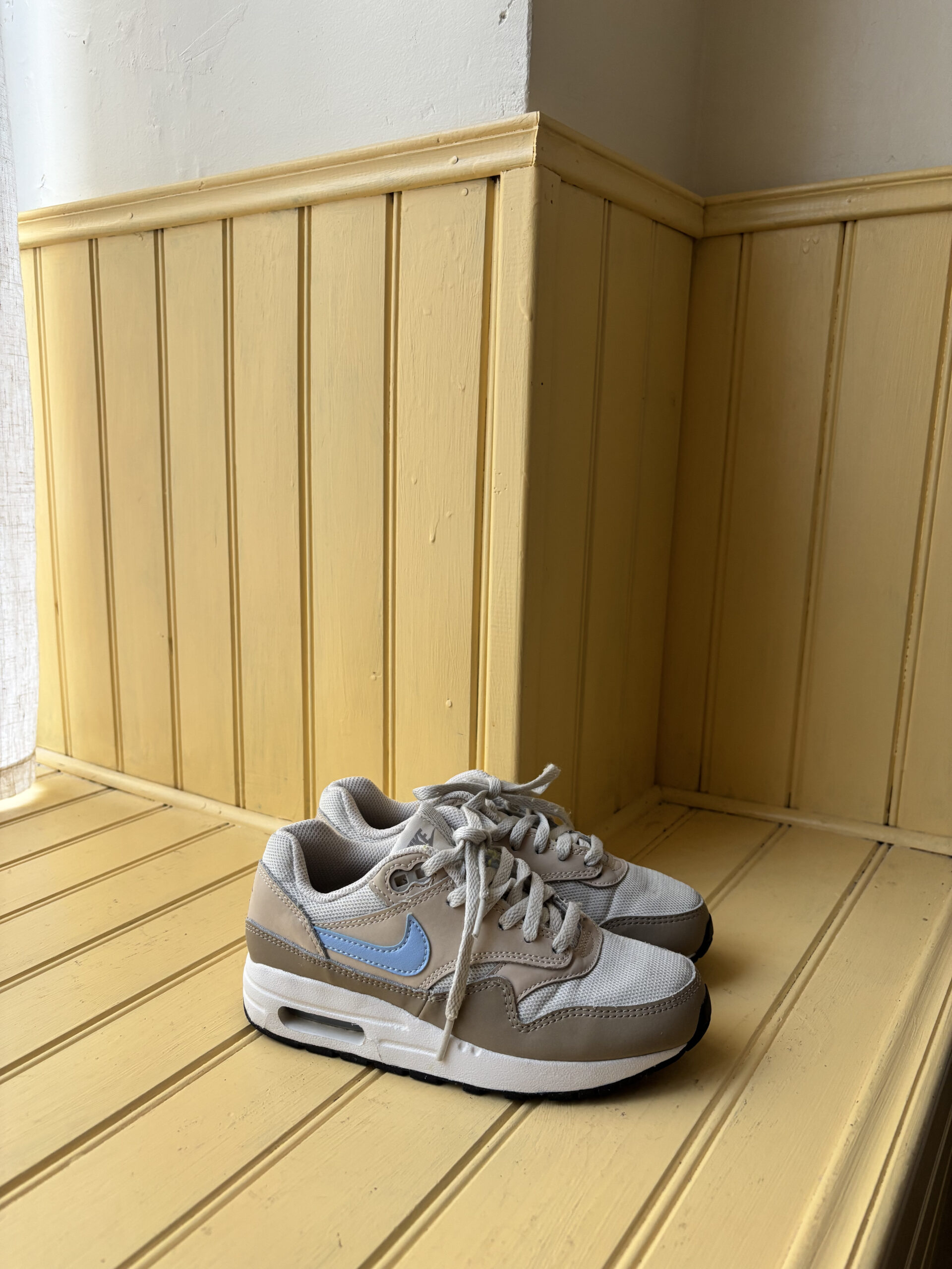 NIKE - AIR MAX 1 – Image 2