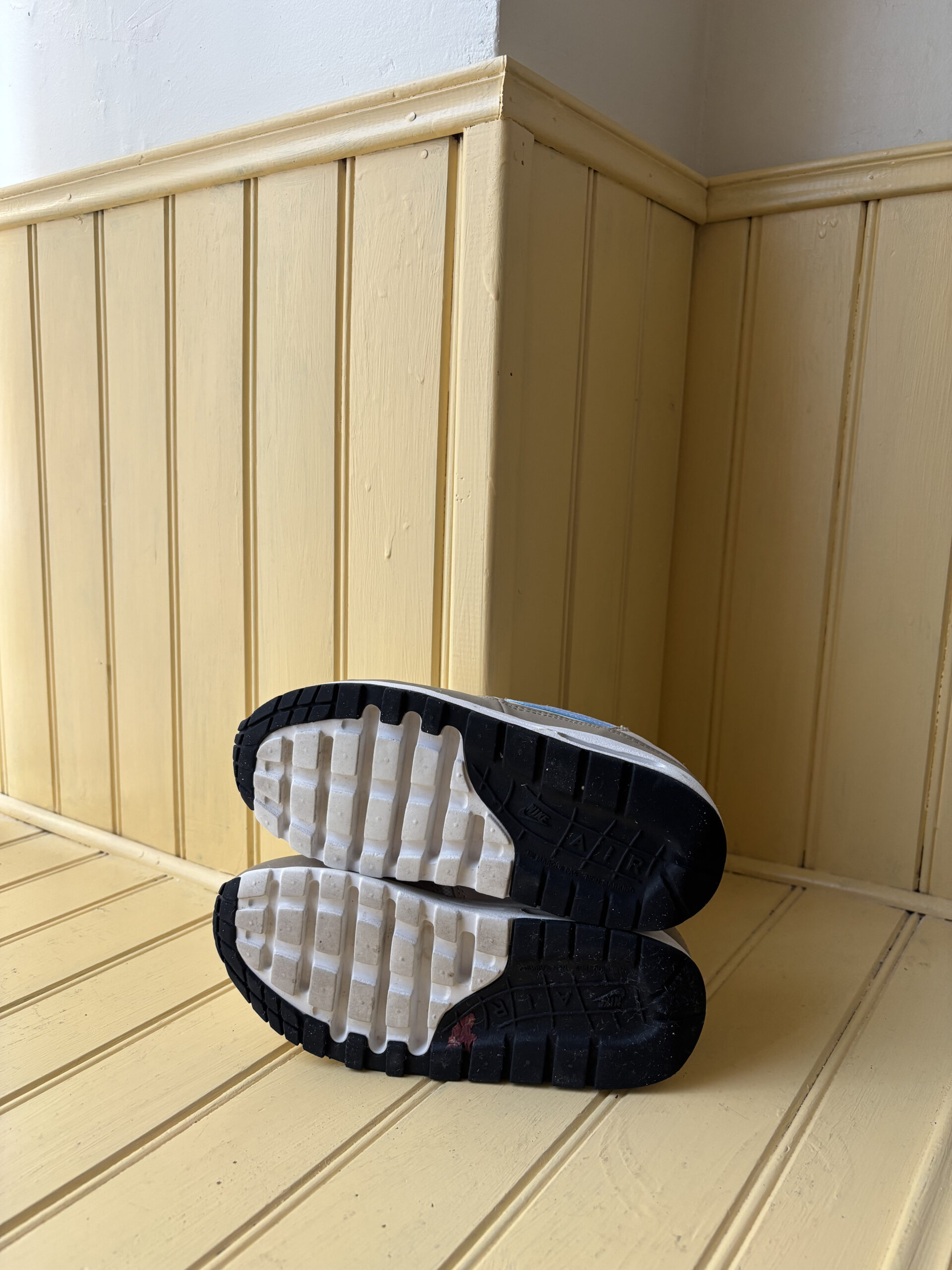 NIKE - AIR MAX 1 – Image 6