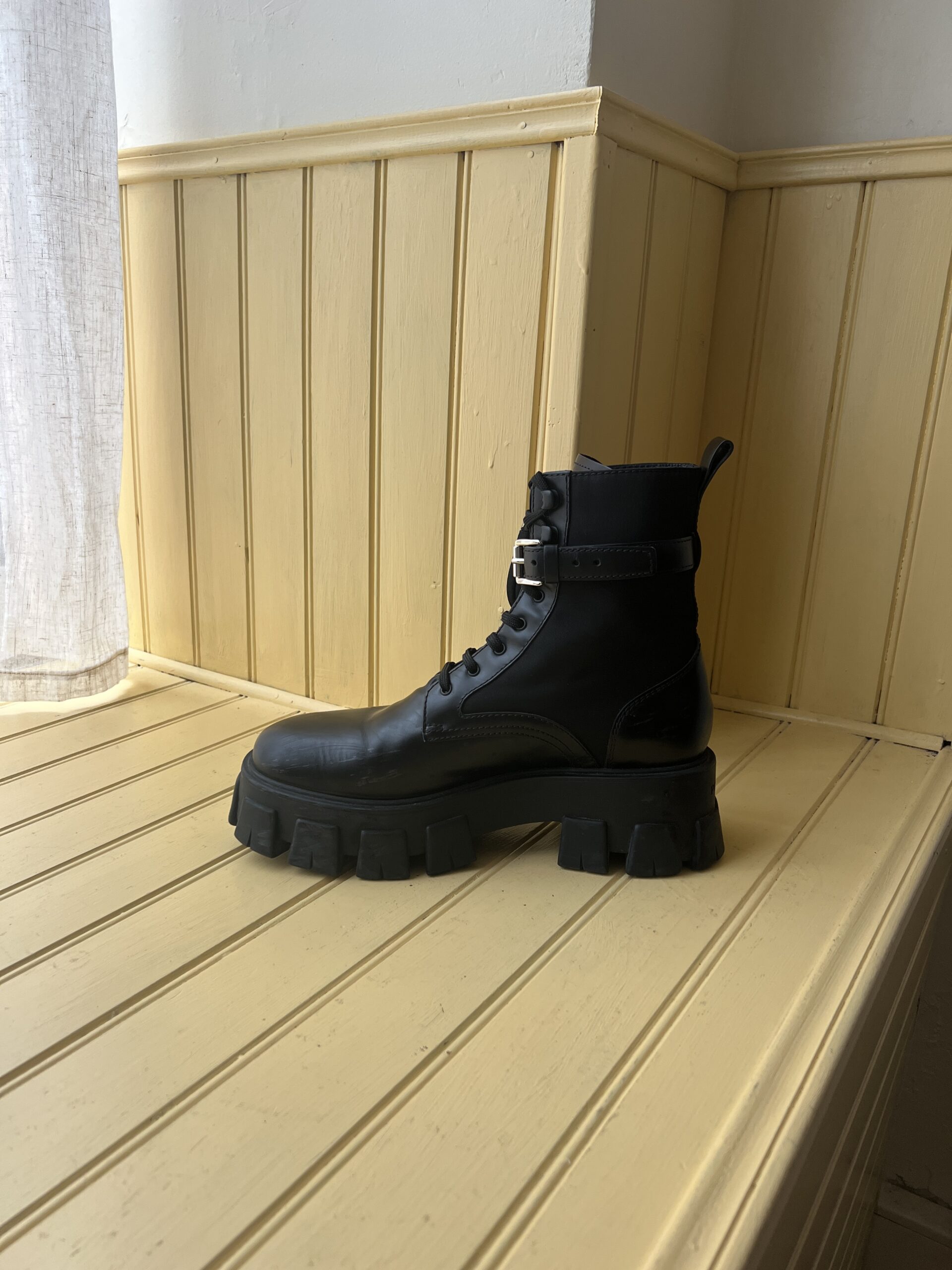 PRADA - BOTTES COMBAT MONOLITH – Image 4