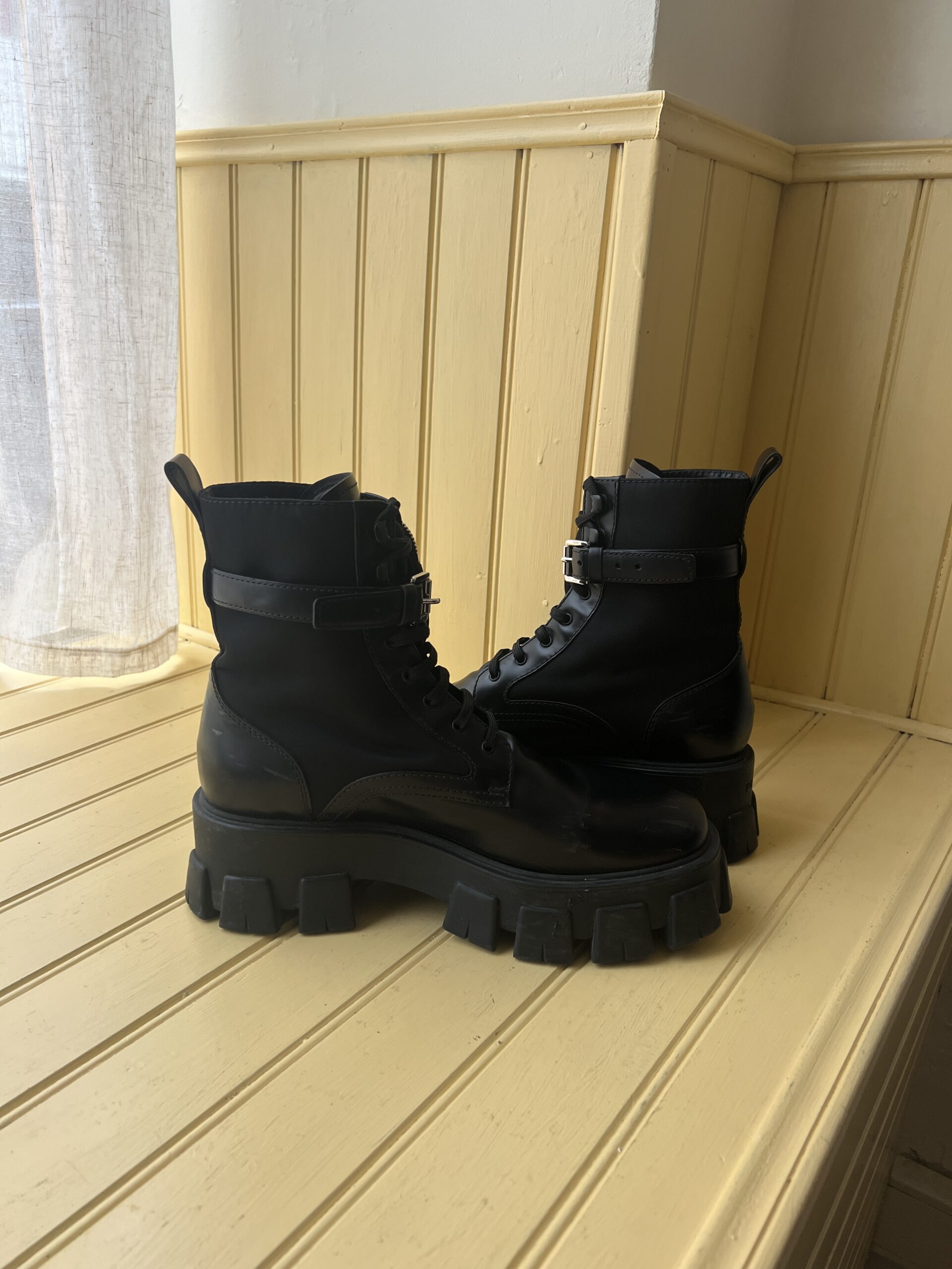 PRADA - BOTTES COMBAT MONOLITH – Image 3