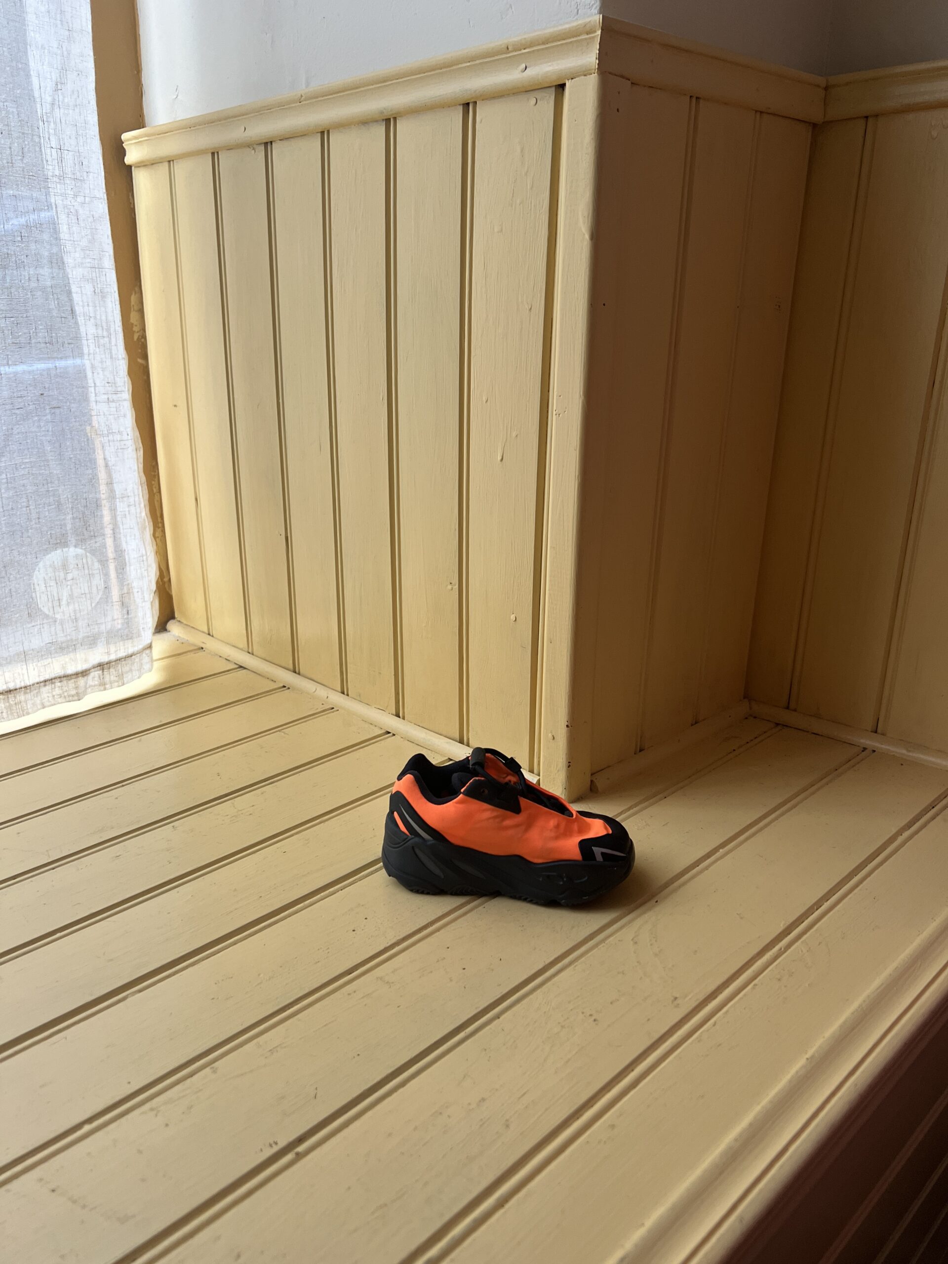 ADIDAS - YEEZY T.20 – Image 4