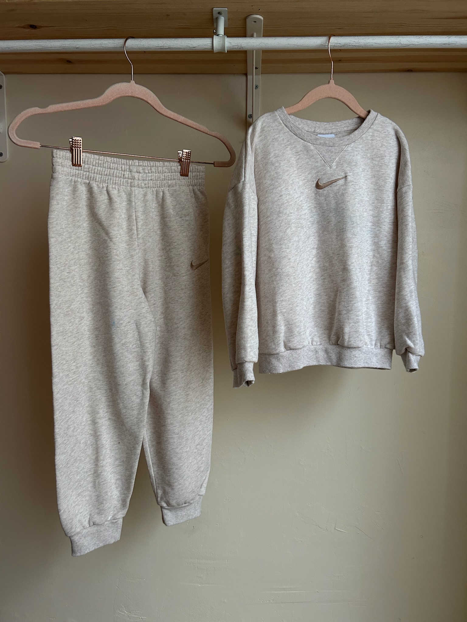 NIKE ENFANT ENSEMBLE SURVETEMENT FACE