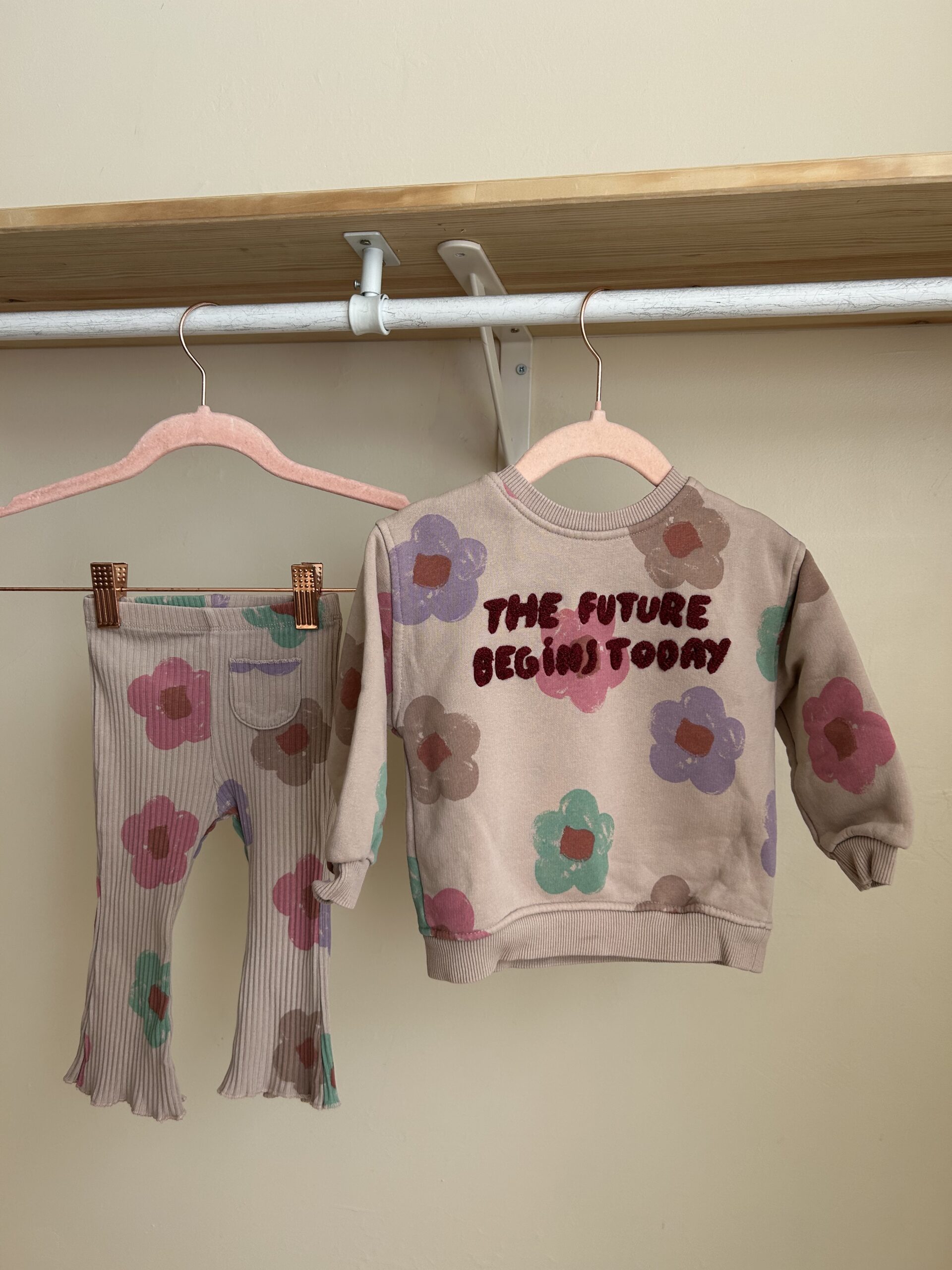 ZARA - ENSEMBLE FLEURS