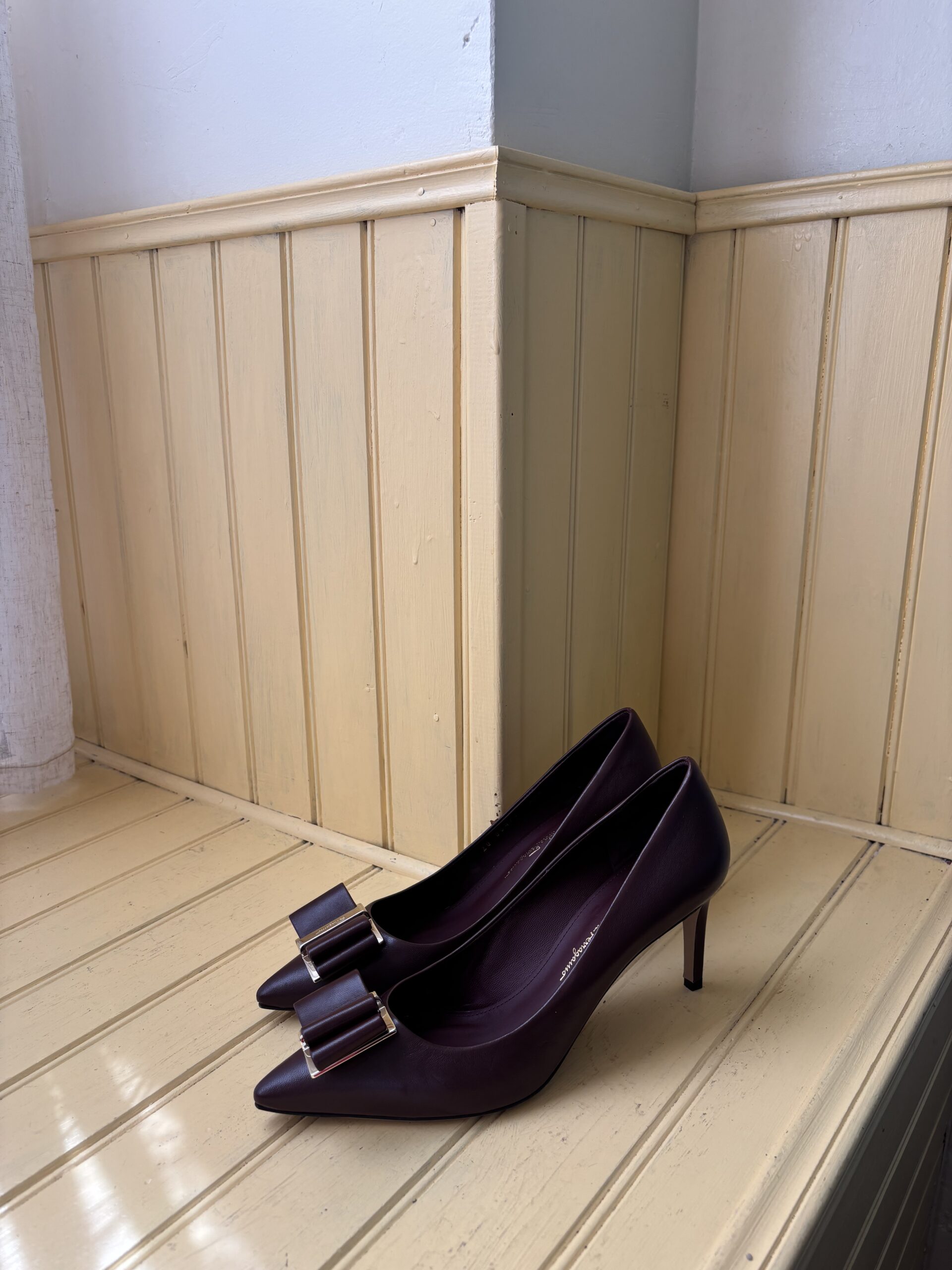 SALVATORE FERRAGAMO - TALONS BORDEAUX