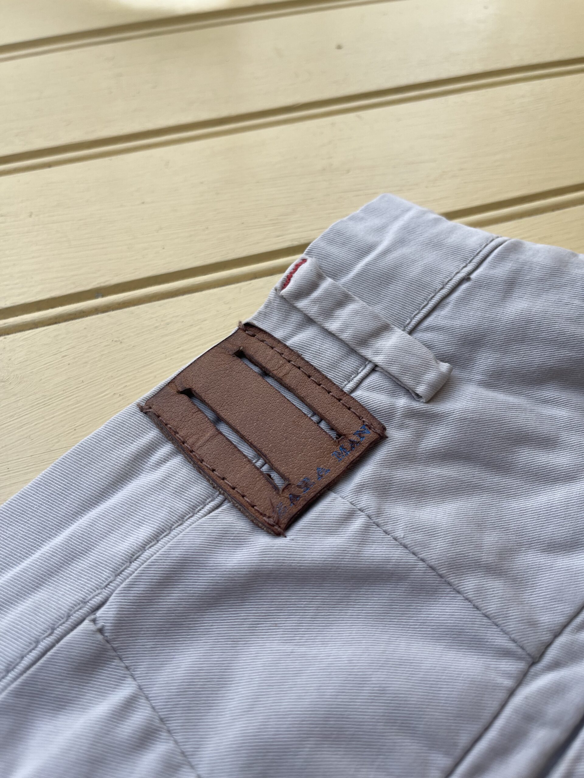 ZARA - CHINO CRÈME