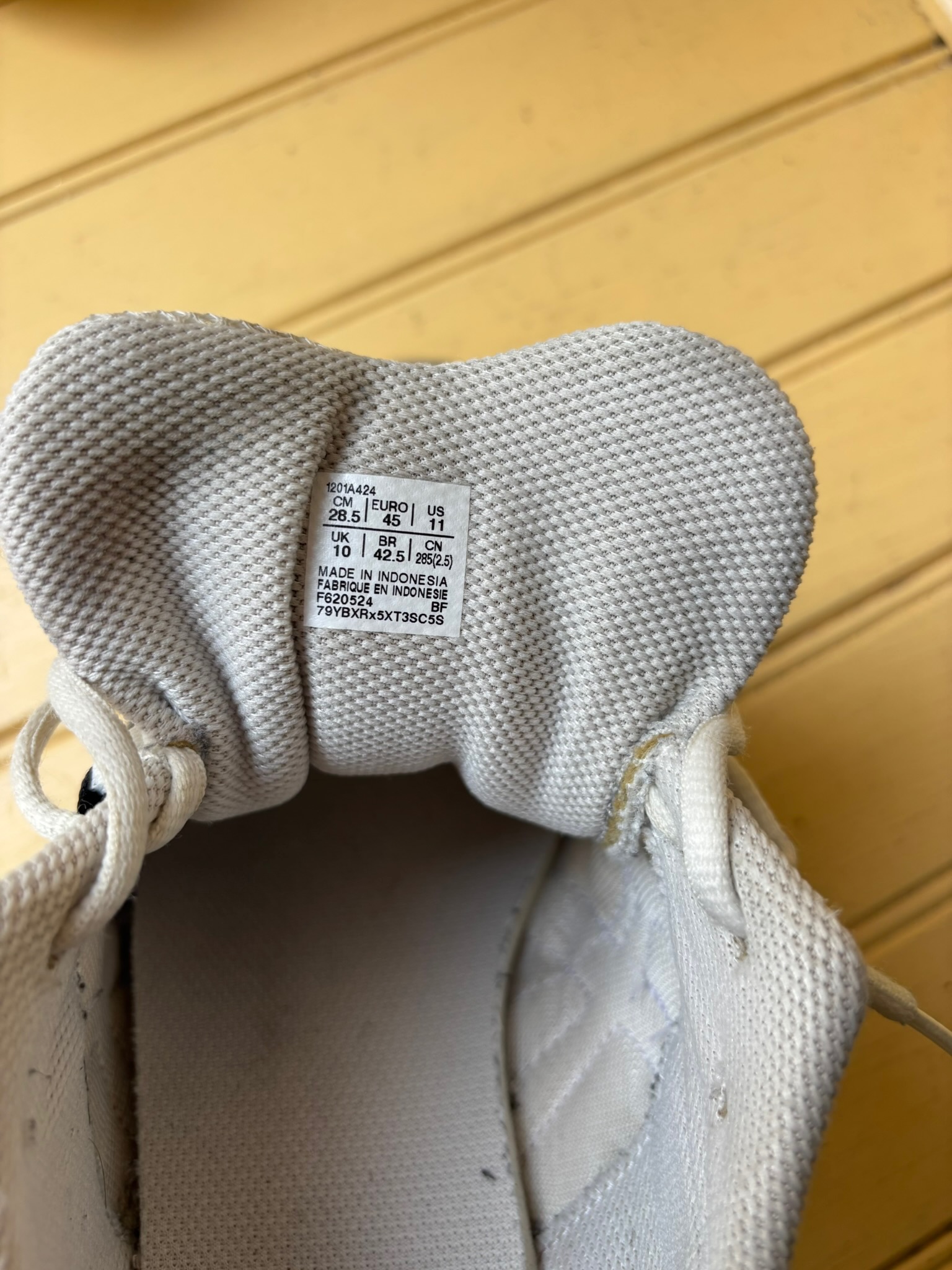 ASICS - GEL-NIMBUS 9 CRÈME