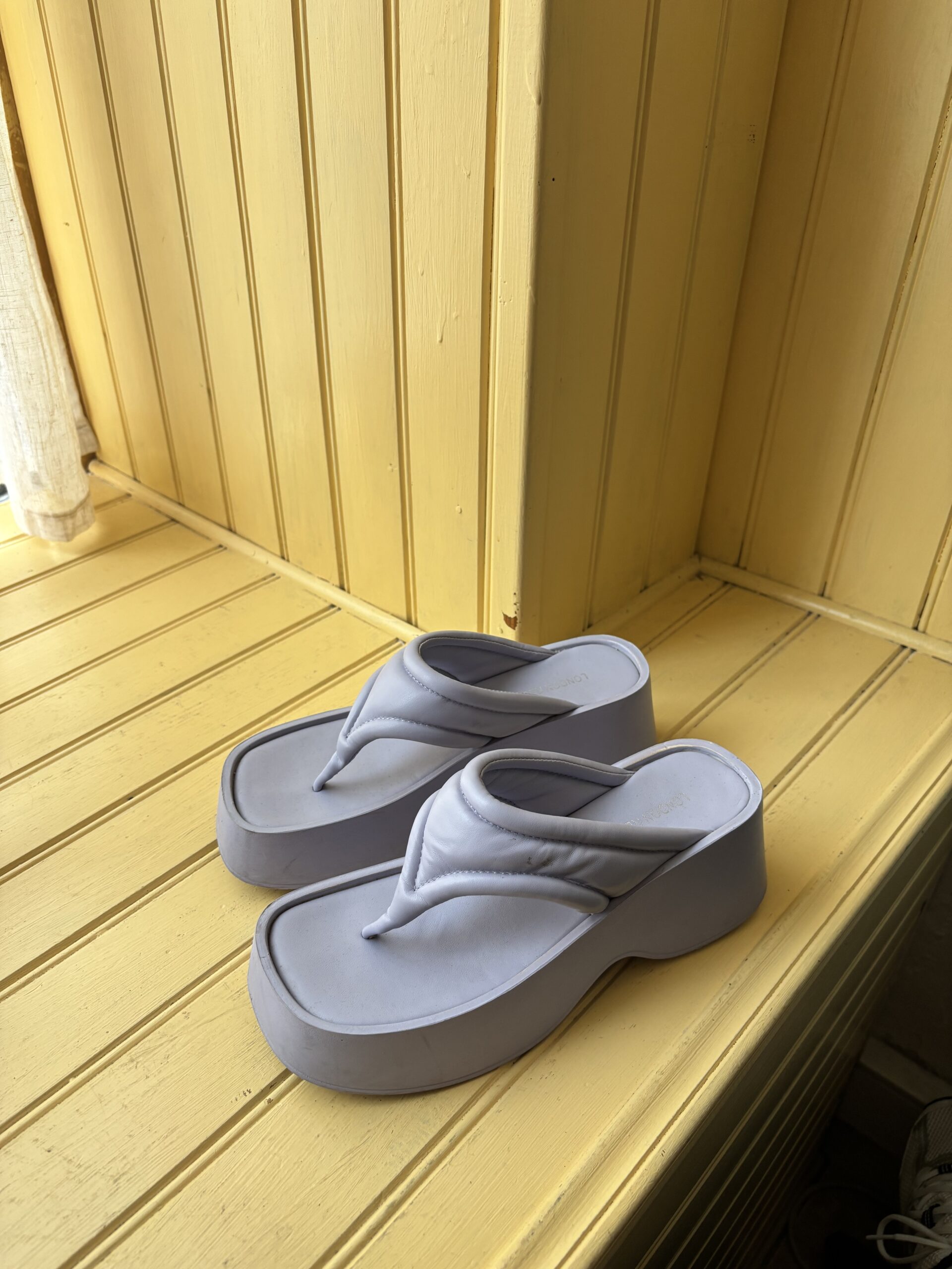 BOUTIQUE PARISIENNE - SANDALES PLATEFORME / T.37 – Image 2