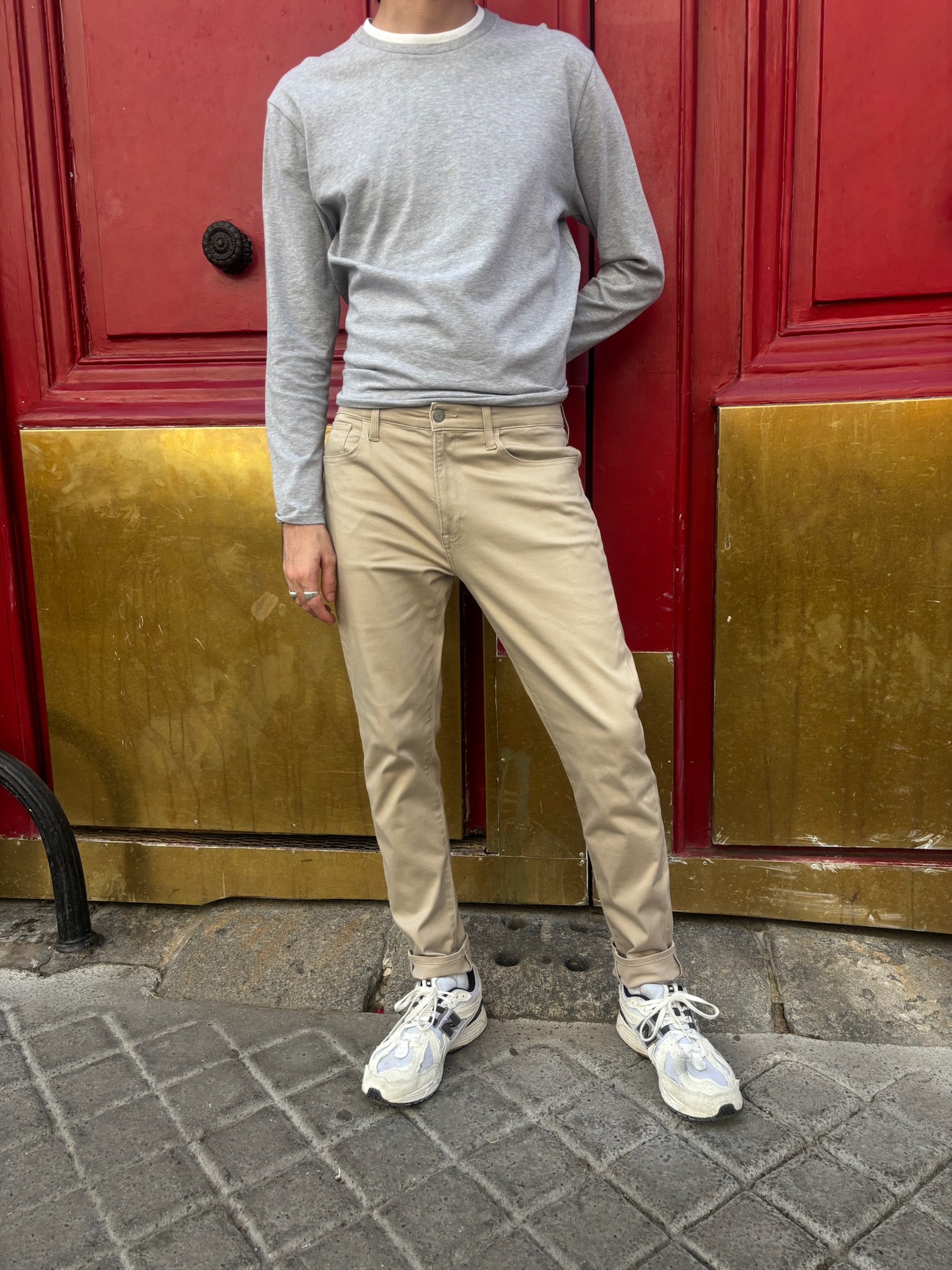 UNIQLO - CHINO BEIGE