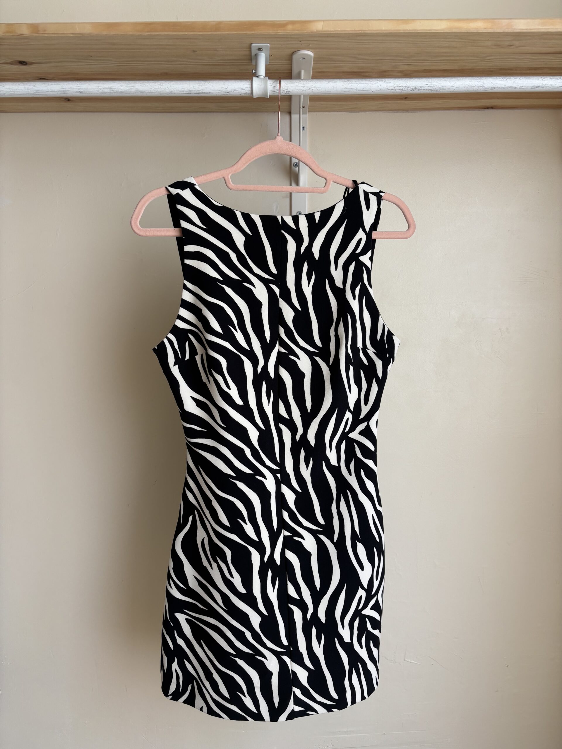 ROBE ZÈBRE ZARA