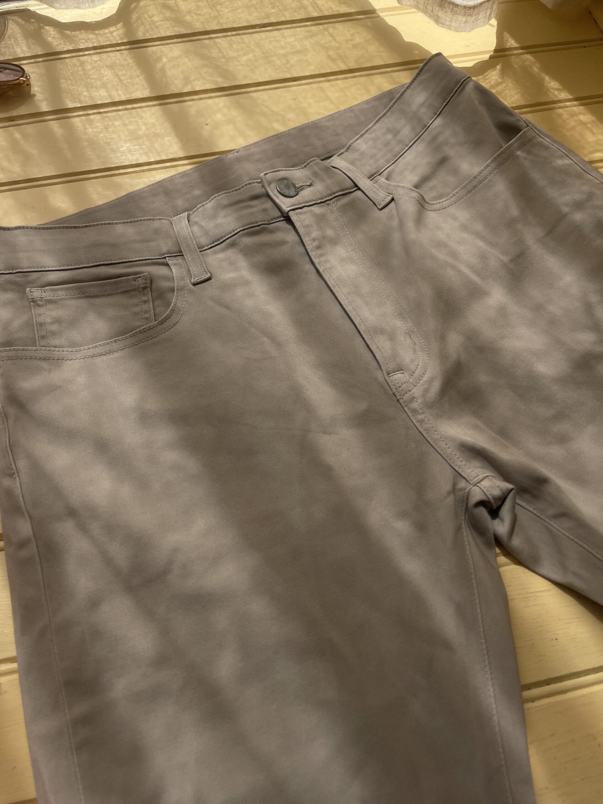UNIQLO - CHINO BEIGE