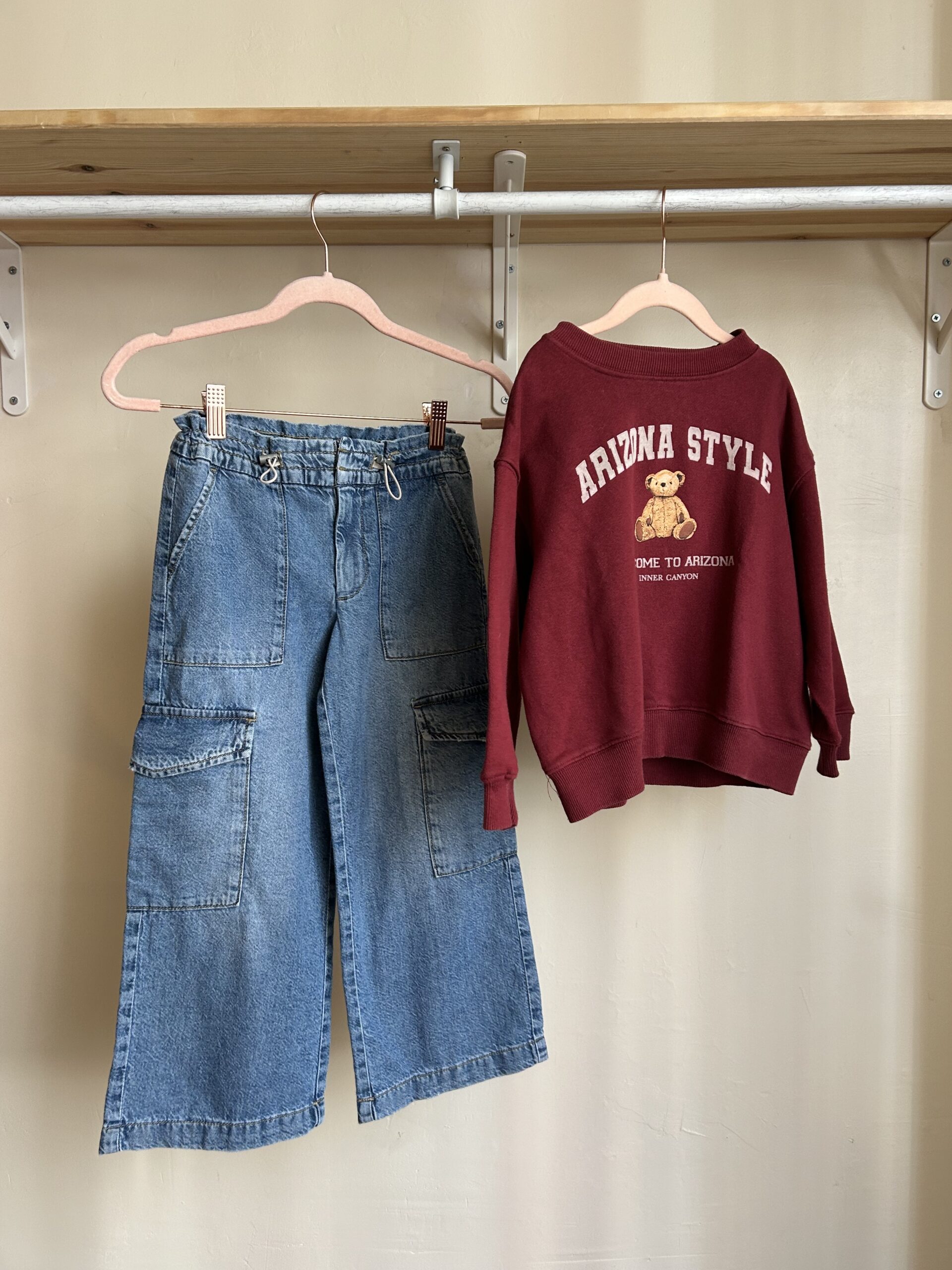 ZARA - ENSEMBLE SWEAT ET JEAN